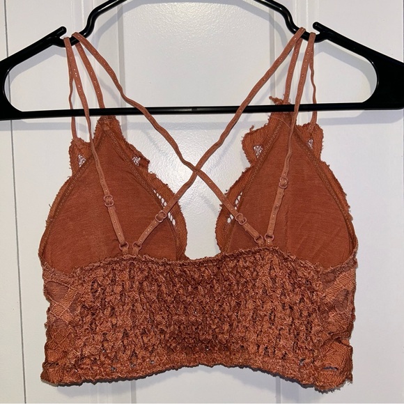 Anemone Peach Lace Bralette - Picture 2 of 5